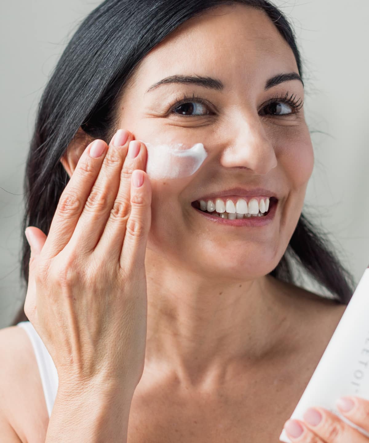 Moisture Balancing Cleanser - Gentle Face Wash | Isagenix
