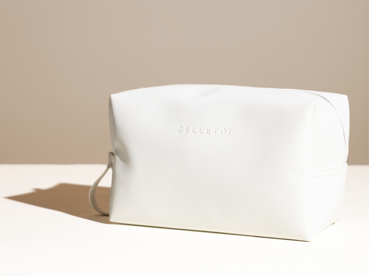 FOXY ホワイトレザー バニティケース Celletoi® Travel Bag | Beauty Organizer Bag | Isagenix